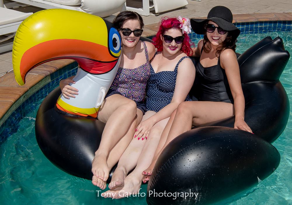 gold coast pinup pool party