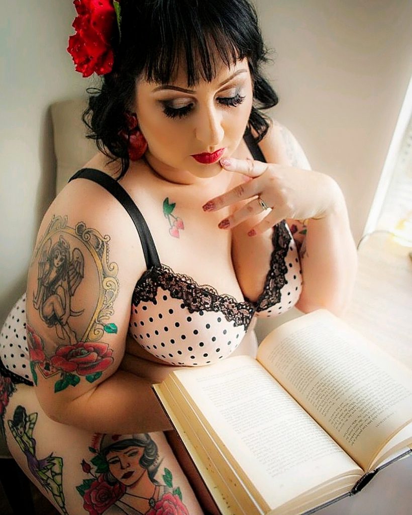 Retro Betty Vintage Pinup of the Month